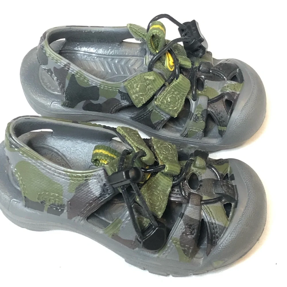 Keen Kids Camouflage Green and Gray Water Shoes